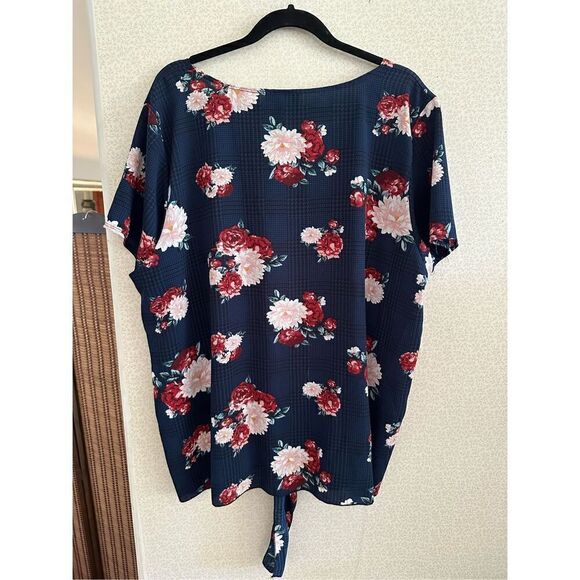 Elizabeth top  - Picture 4 of 6